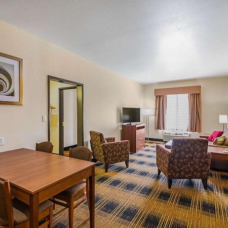 Quality Inn & Suites Lampasas Bagian luar foto