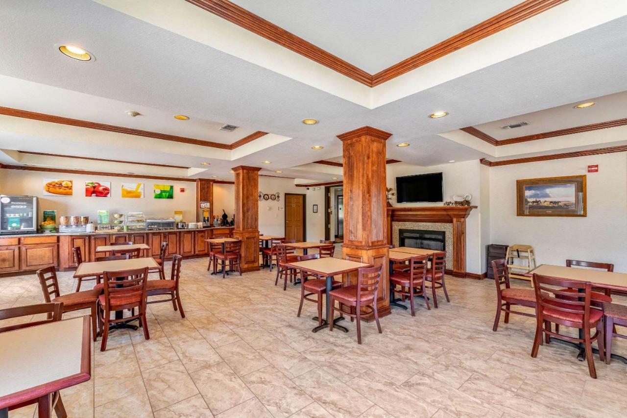 Quality Inn & Suites Lampasas Bagian luar foto