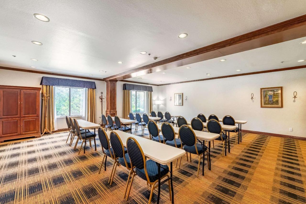 Quality Inn & Suites Lampasas Bagian luar foto