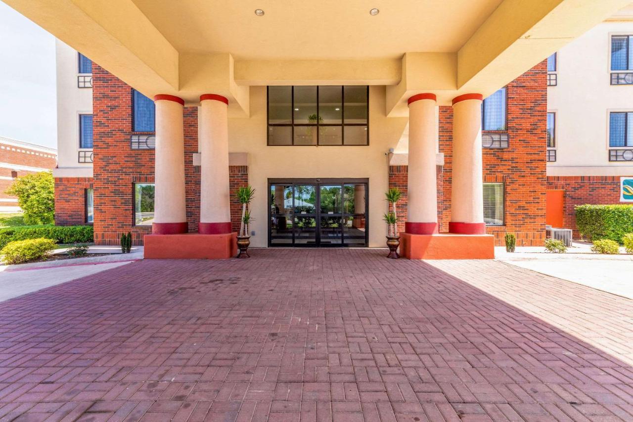 Quality Inn & Suites Lampasas Bagian luar foto