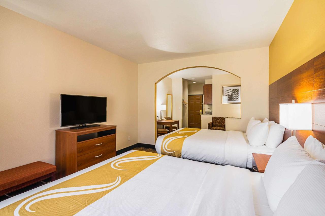 Quality Inn & Suites Lampasas Bagian luar foto