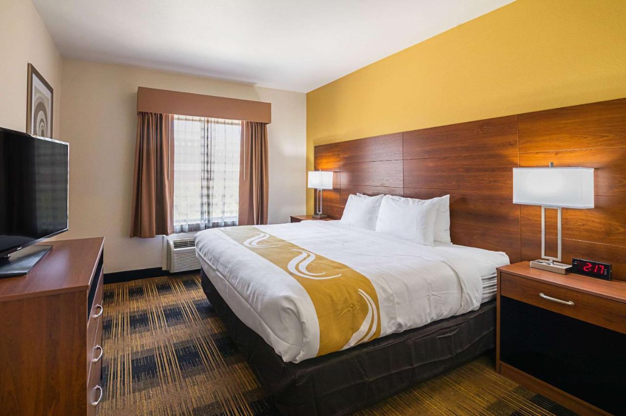 Quality Inn & Suites Lampasas Bagian luar foto