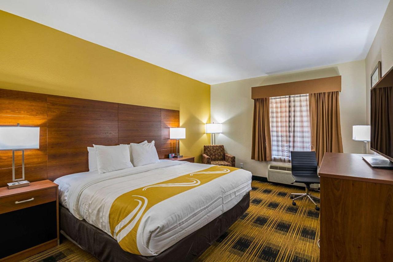 Quality Inn & Suites Lampasas Bagian luar foto