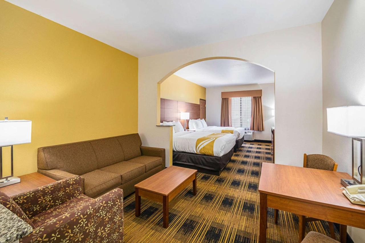 Quality Inn & Suites Lampasas Bagian luar foto